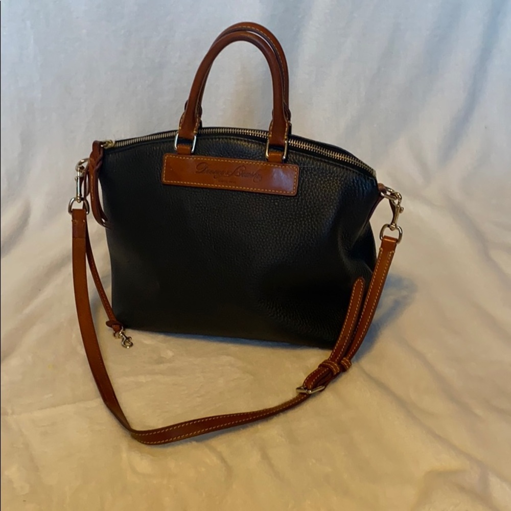 Dooney & Bourke Bag
